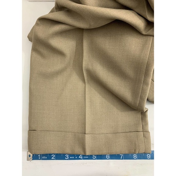 Haggar Dress Pants Mens 36 x 28.5 Light Brown Slacks Pleated Front Cuffed Leg - Picture 7 of 7